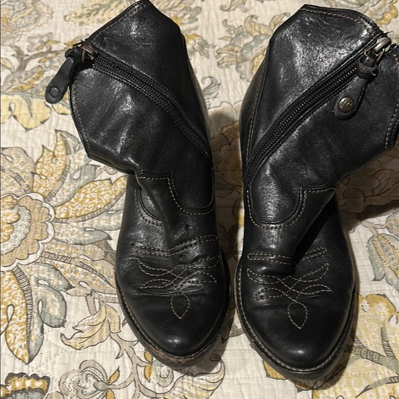 Paul Green Black Leather Ankle cowgirl Boots - Picture 11 of 11